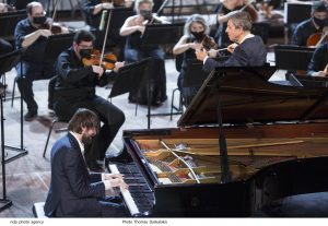 Athens_National_Orchestra–Lukas_Karytinos–Danii_Trifonov@Thomas_Daskalakis-07-Press_kit.jpg