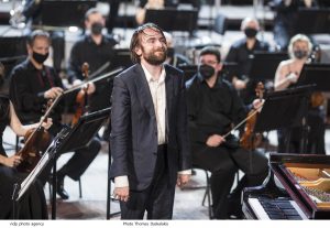 Athens_National_Orchestra–Lukas_Karytinos–Danii_Trifonov@Thomas_Daskalakis-12-Press_kit.jpg